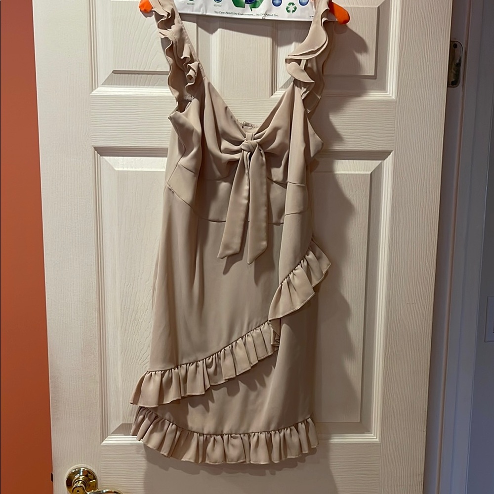 Ruffled Beige Dress with Bow Detail - Picture 1 of 1